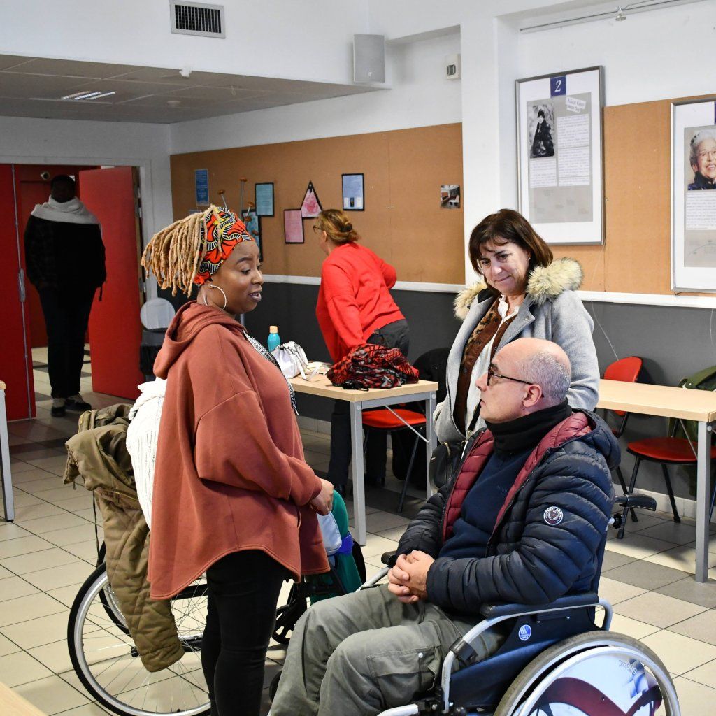 Handiparentalité : L'impact invisible de la maladie sur la vie quotidienne